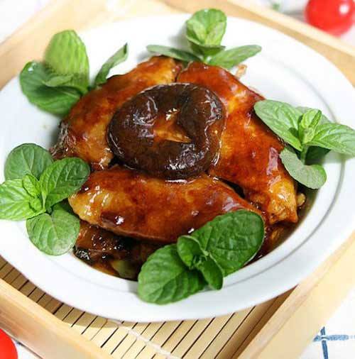 CÁNH GÀ SỐT NẤM