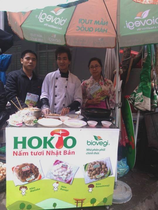 Biovegi: Giới thiệu sản phẩm nấm Nhật Bản tại chợ Thành Công