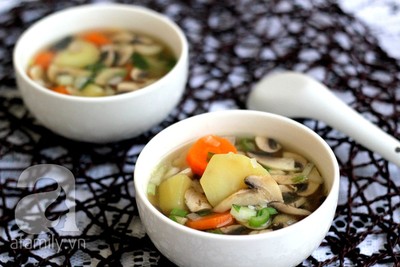 Canh khoai tây nấu nấm