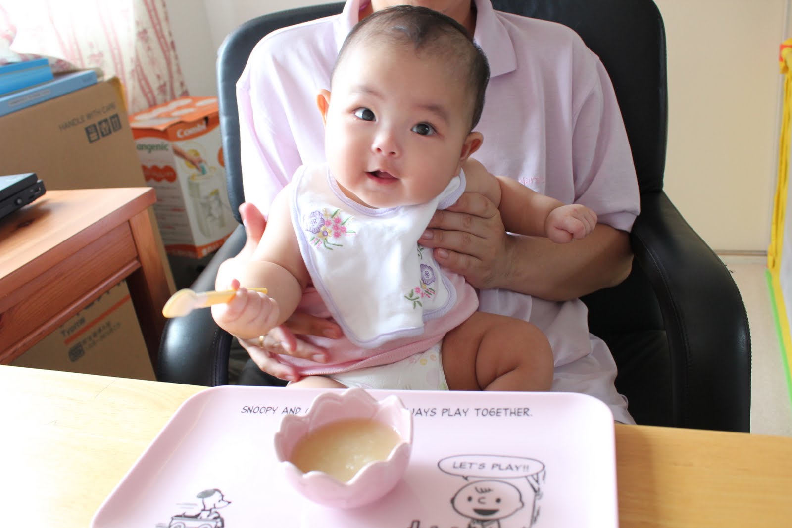 10 loại thực phẩm mẹ nên lưu ý khi cho bé dưới 1 tuổi ăn